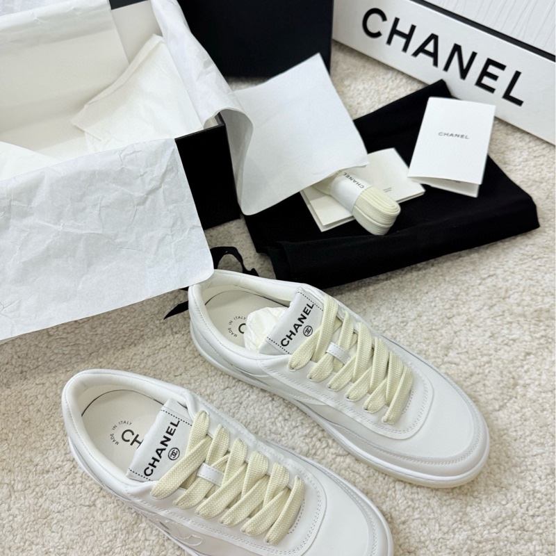 香奈兒Chanel經典小白鞋尺碼 36.5碼，99新 帶盒-0