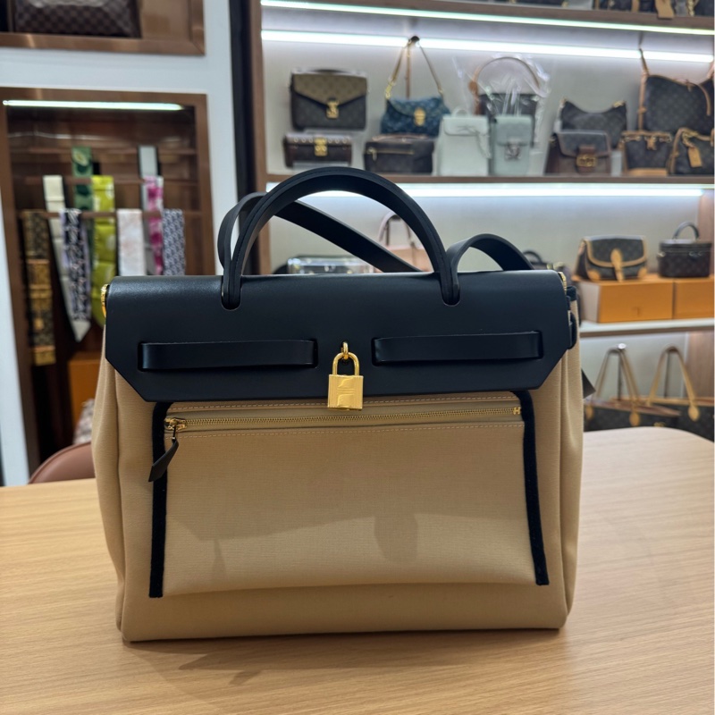 Herbag Zip31 帆布拼牛皮，風衣灰拼黑色金扣-2