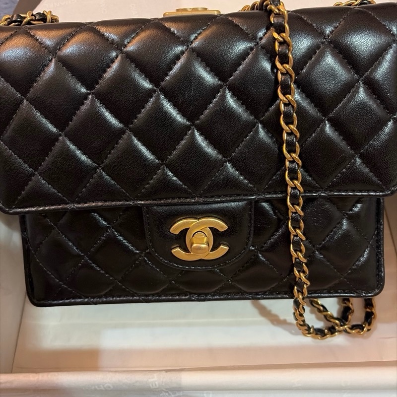 ❤️我不喜歡撞包 那就失去我擁有的意義❤️全新Chanel 晚宴包 台灣唯二！我不喜歡撞包 也不知對方是不是高仿-0