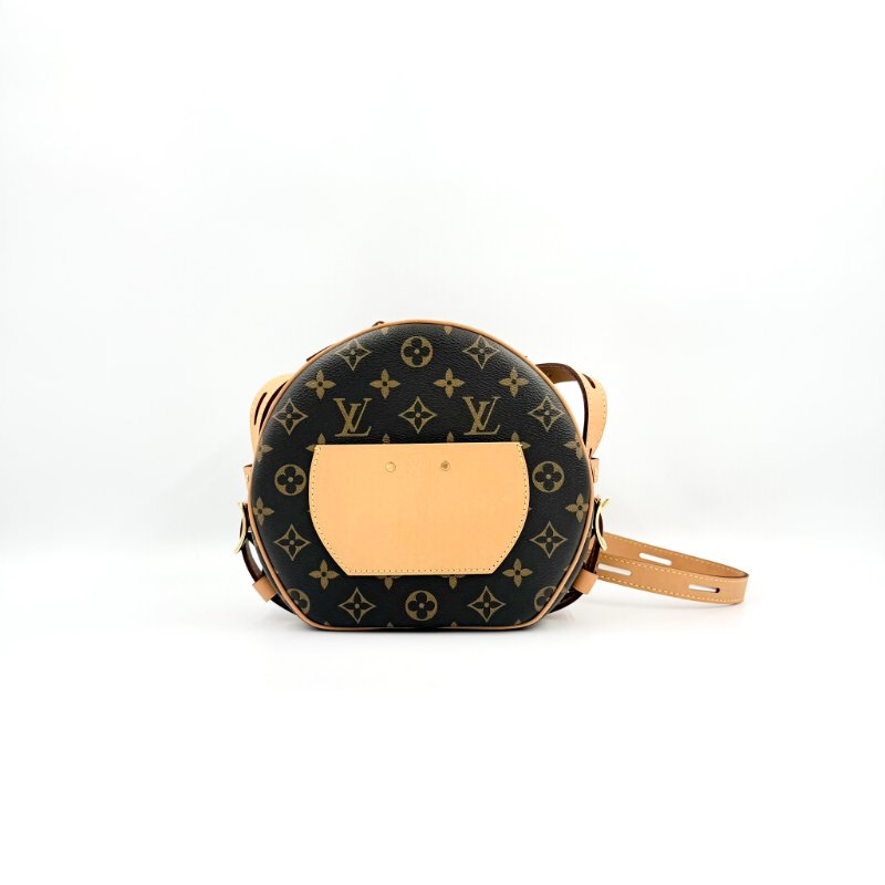Louis Vuitton -原花軟殼斜背圓餅包-4
