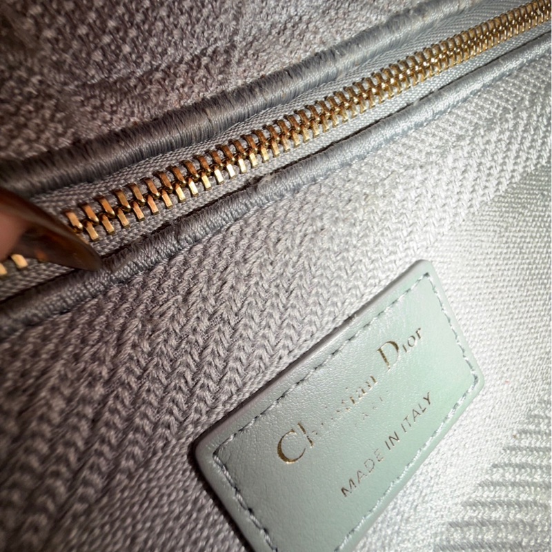 Lady Dior 灰色帆布黛妃包-2
