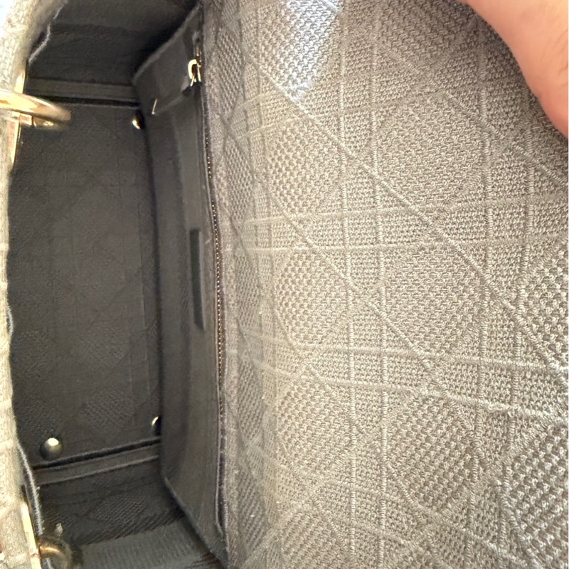 Lady Dior 灰色帆布黛妃包-12