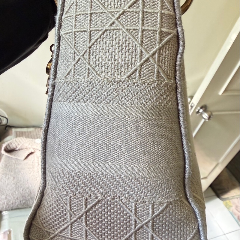 Lady Dior 灰色帆布黛妃包-17