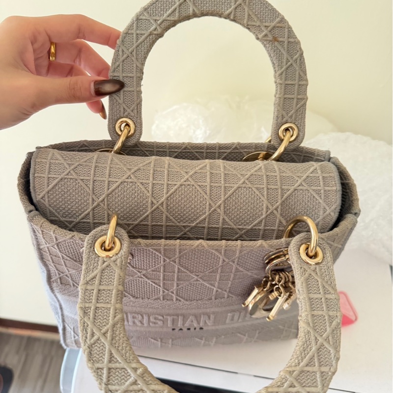 Lady Dior 灰色帆布黛妃包-20