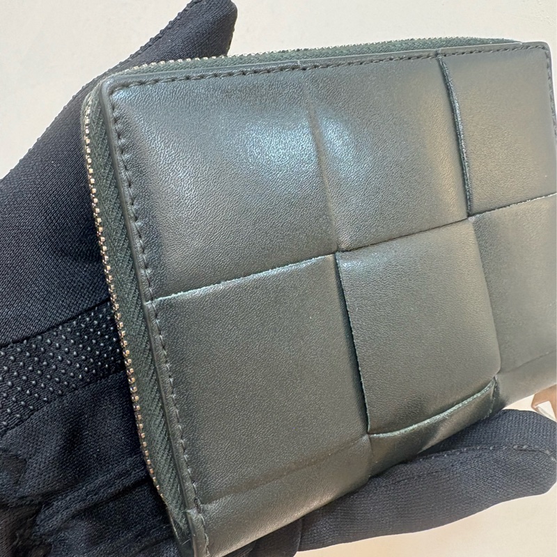 Bottega Veneta 大格紋皮革拉鍊短夾-3