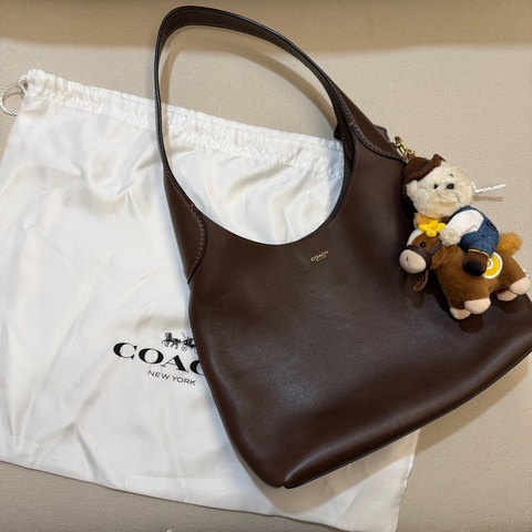 BROOKLYN 28 COACH 布魯克林 28