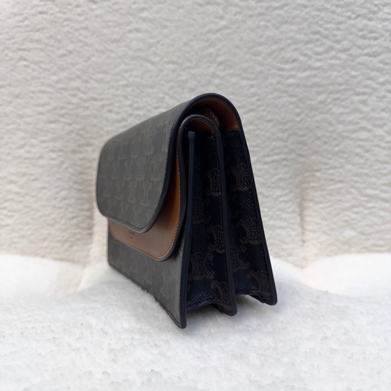 Celine賽琳老花棕牛皮Triomphe WOC雙層信封包💼 斜背包 10D852FBY04LU-10