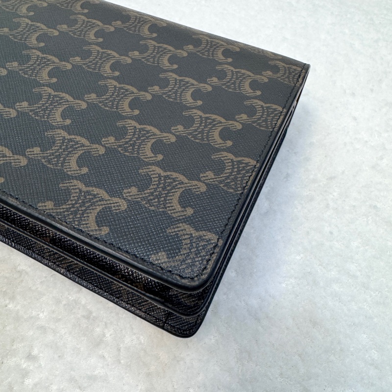 Celine賽琳老花棕牛皮Triomphe WOC雙層信封包💼 斜背包 10D852FBY04LU-16