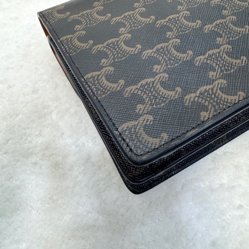 Celine賽琳老花棕牛皮Triomphe WOC雙層信封包💼 斜背包 10D852FBY04LU-17