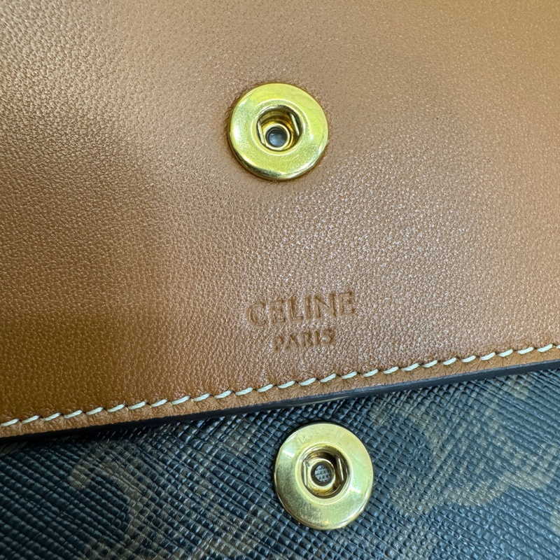 Celine賽琳老花棕牛皮Triomphe WOC雙層信封包💼 斜背包 10D852FBY04LU-30