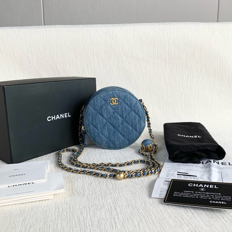 🌷配件齊全！Chanel 香奈兒 金球圓餅包 牛仔藍金扣-0