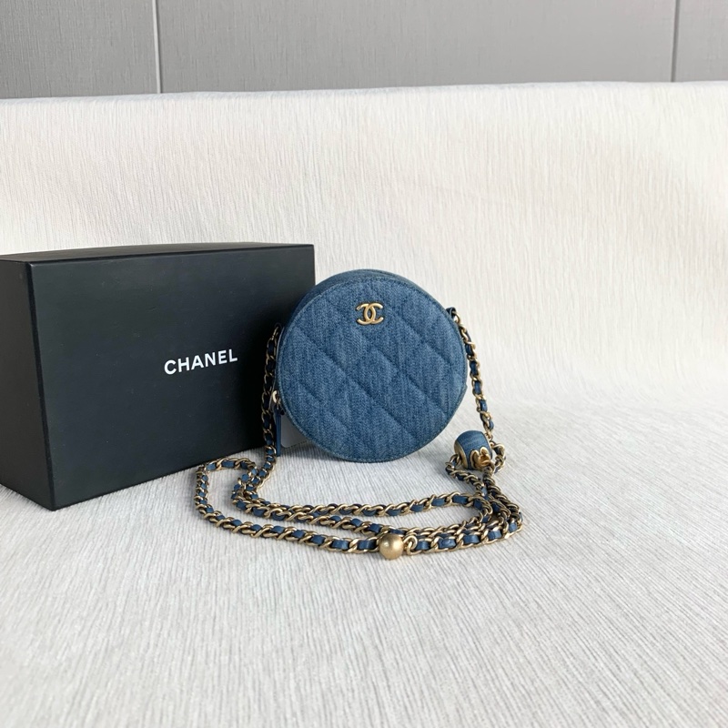 🌷配件齊全！Chanel 香奈兒 金球圓餅包 牛仔藍金扣-1