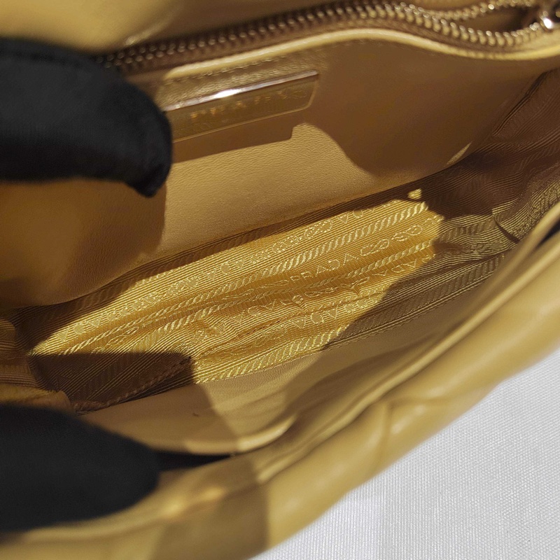 Prada/普拉達 system黃色羊皮菱格最新款三合一-6