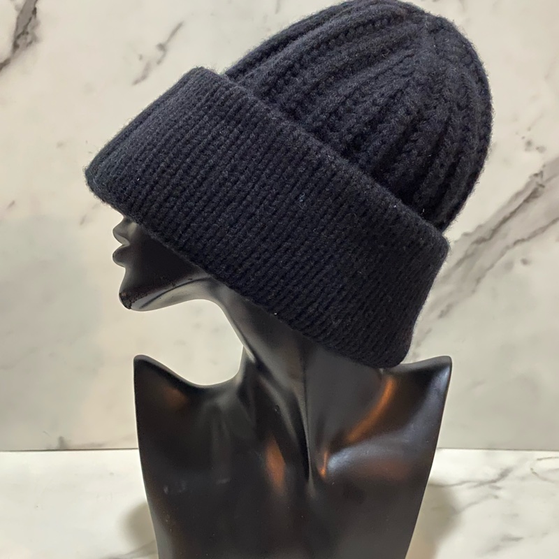 GUCCI 黑 GG LOGO 毛帽-2