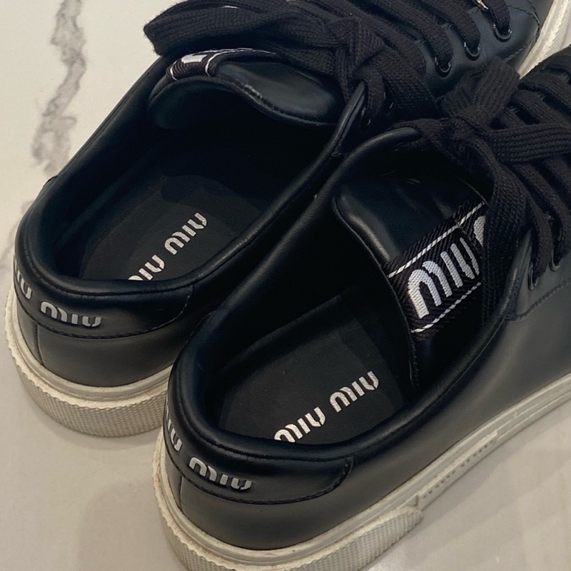 繆繆miumiu皮革運動鞋  尺碼：37碼  🈚附件-5