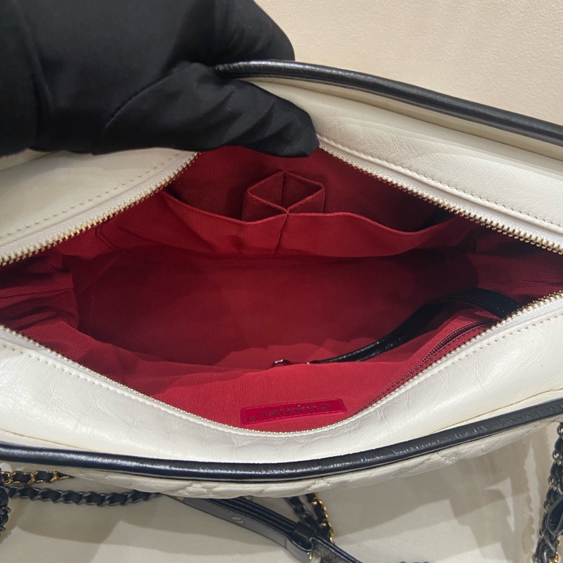 Chanel香奈兒黑白流浪包 尺寸：27*8*21cm 鐳射25開 附件：保卡、塵袋-4