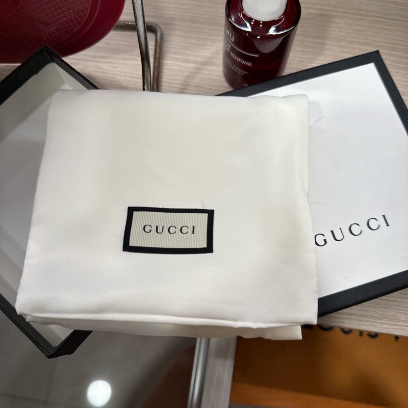 Gucci經典壓紋短夾 滿版 卡夾 8夾層-15