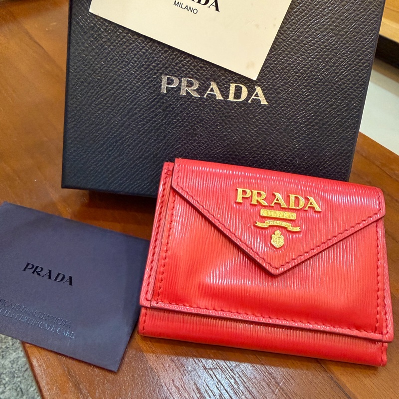 PRADA-15
