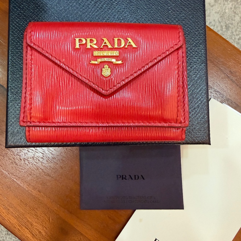 PRADA-29