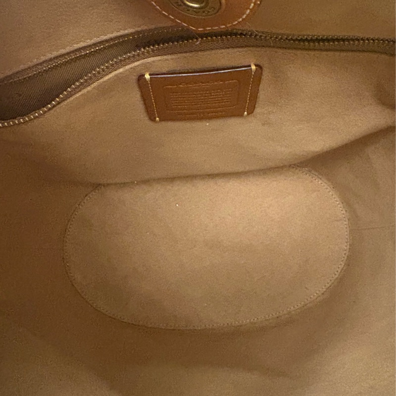 COACH馬車水桶包-2