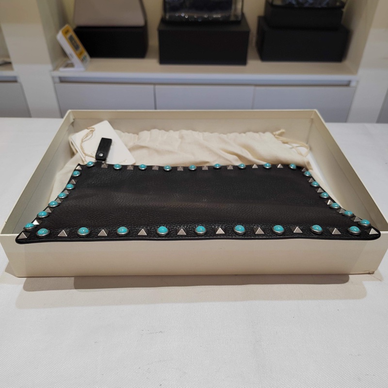 閒置新Valentino華倫天奴女士黑色柳釘大號手拿包，-2