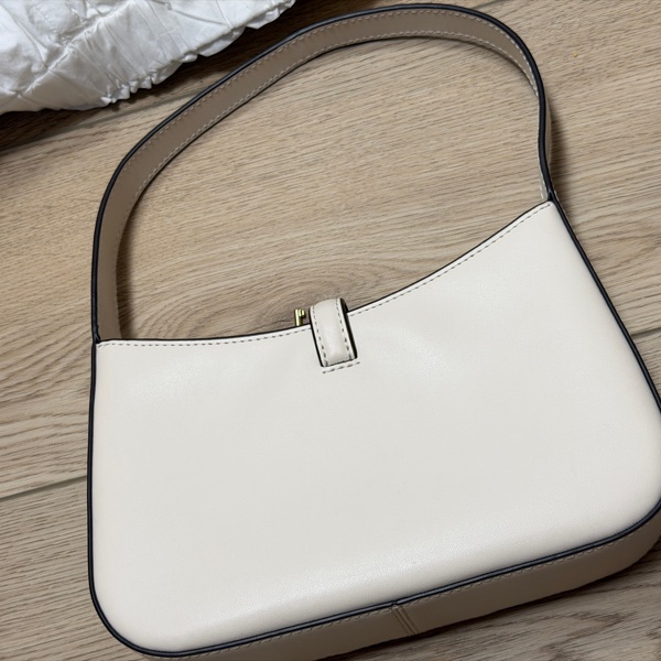 LYRA 小號肩背包-6