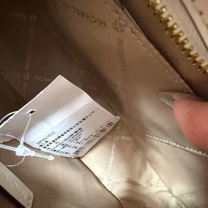 LYRA 小號肩背包-10