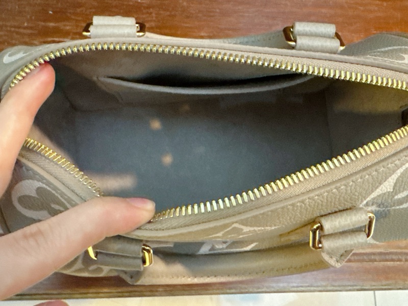 LV Speedy Bandoulière 20-2