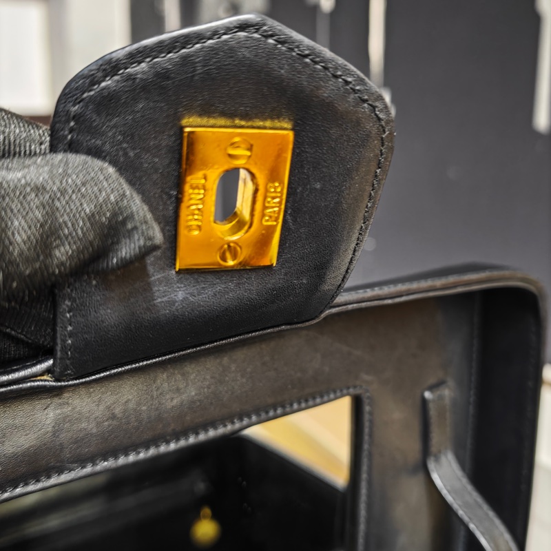 ChanelVintage 大金扣化妝箱相機包包 標齊-21