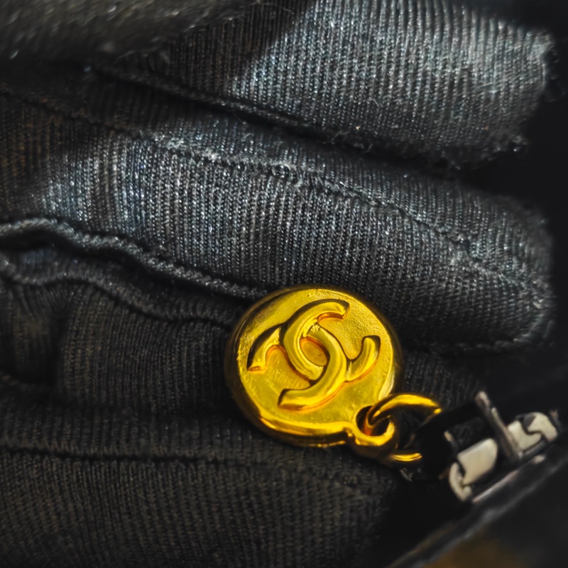 ChanelVintage 大金扣化妝箱相機包包 標齊-30