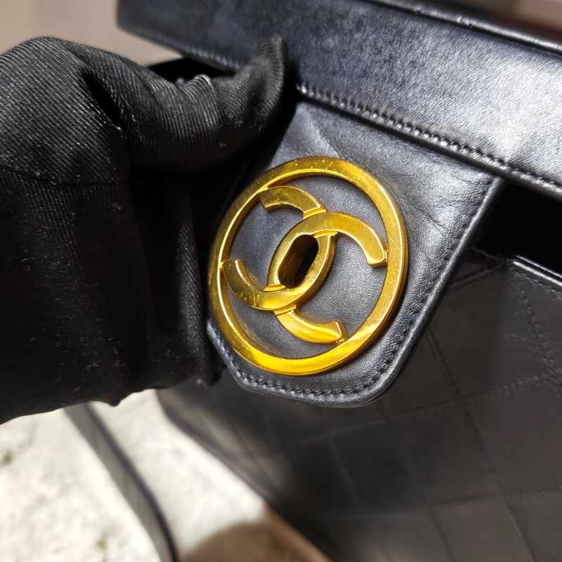 ChanelVintage 大金扣化妝箱相機包包 標齊-49