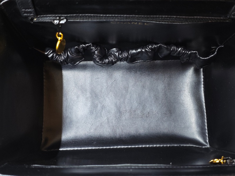 ChanelVintage 大金扣化妝箱相機包包 標齊-55