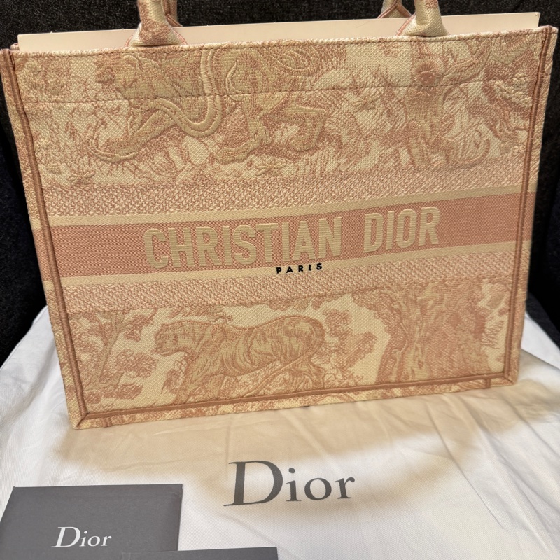 正品 Christian Dior M1296ZTDT 粉白Dior Book Tote 中型托特包-0
