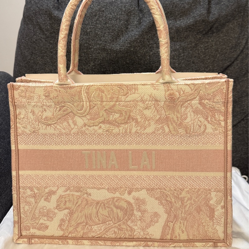 正品 Christian Dior M1296ZTDT 粉白Dior Book Tote 中型托特包-7