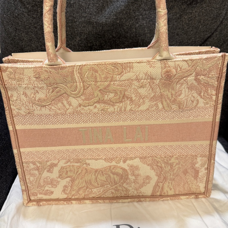 正品 Christian Dior M1296ZTDT 粉白Dior Book Tote 中型托特包-10