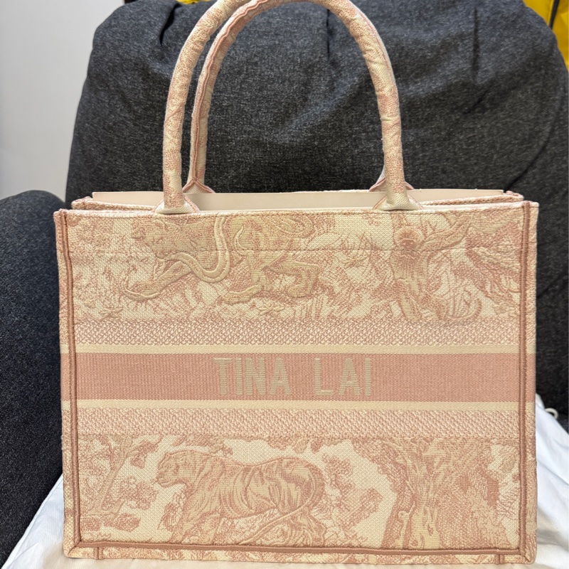 正品 Christian Dior M1296ZTDT 粉白Dior Book Tote 中型托特包-26
