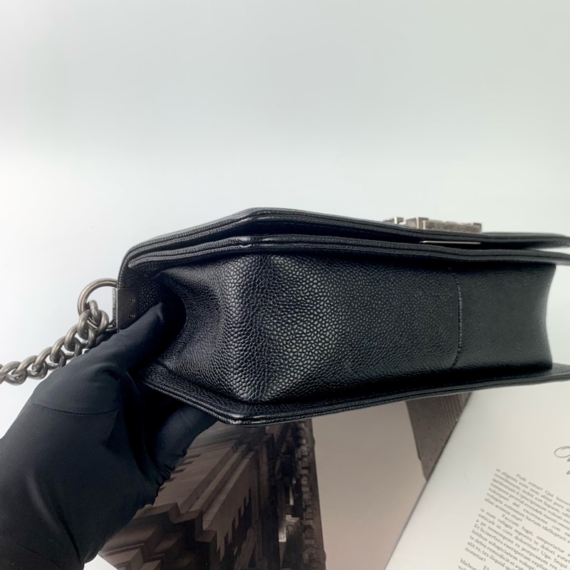 Chanel boy25荔枝皮黑銀-6