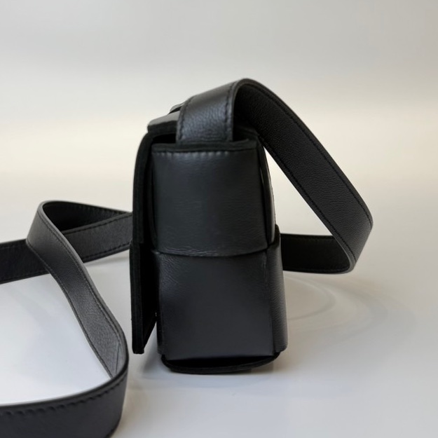 BV mini cassette六格編織小枕頭-7