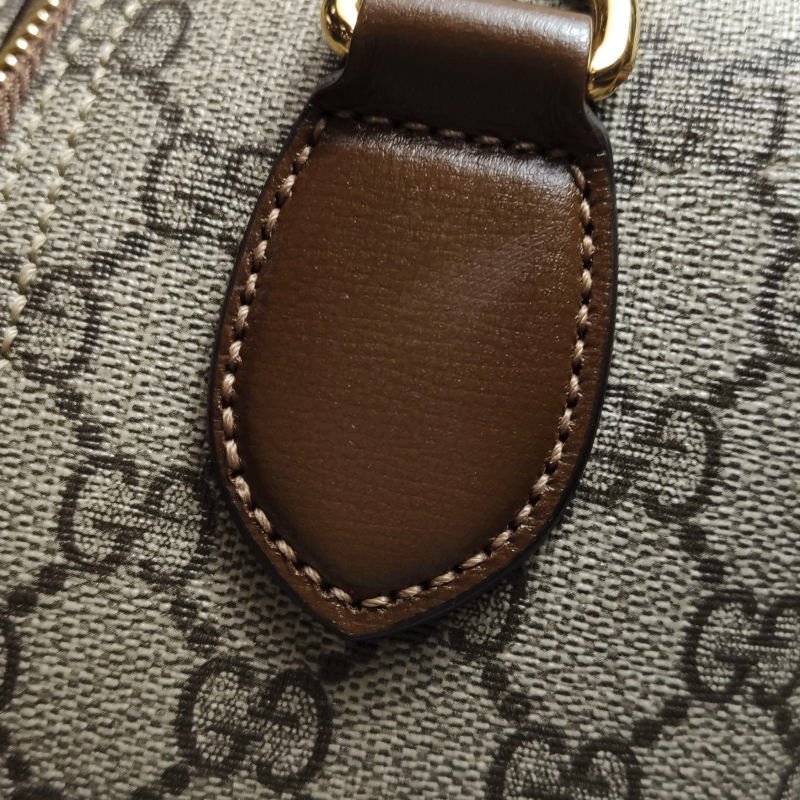 Gucci 牛皮雙G老花皮標Logo斜背包行李箱包-16