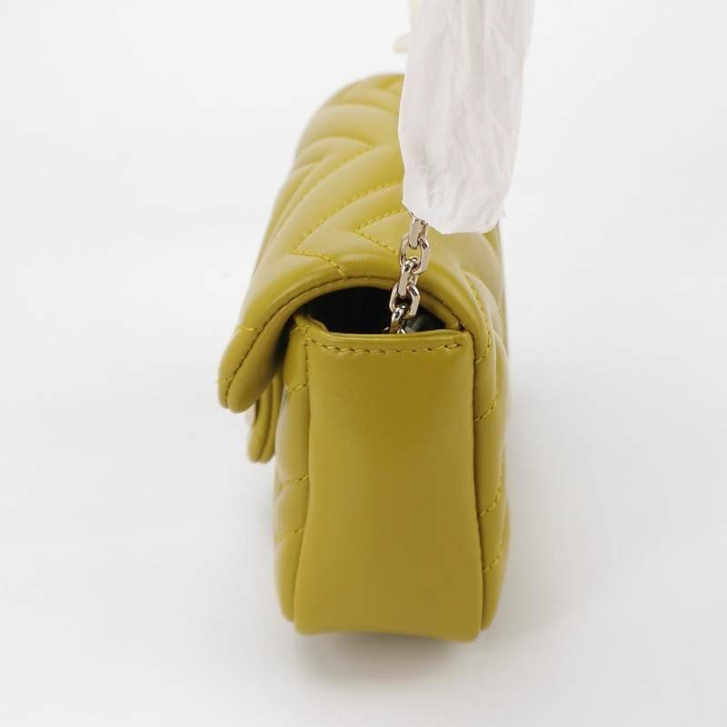 Gucci GG Marmont迷你羊皮V紋絎縫雙G標誌口蓋包斜背包-2