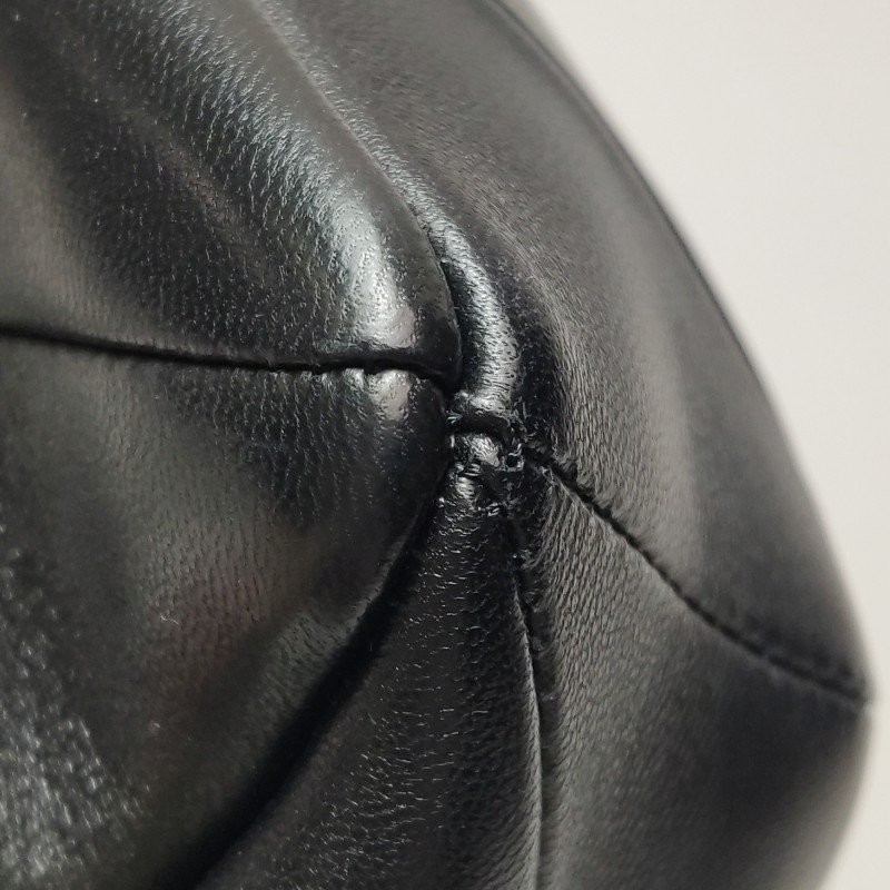 Saint Laurent Jamie 4.3中型羊皮純色YSL標誌單肩包-13