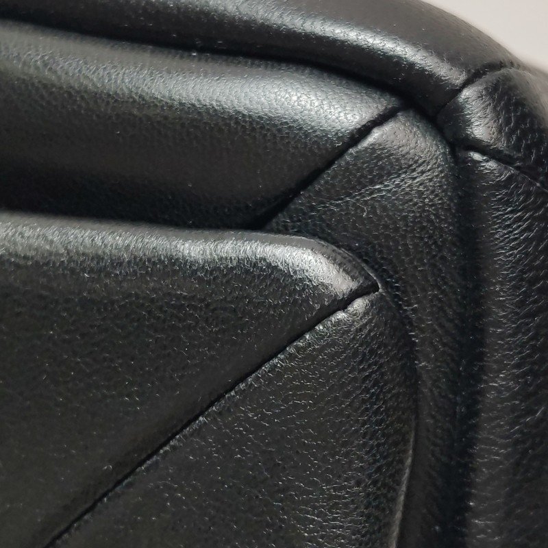 Saint Laurent Jamie 4.3中型羊皮純色YSL標誌單肩包-14