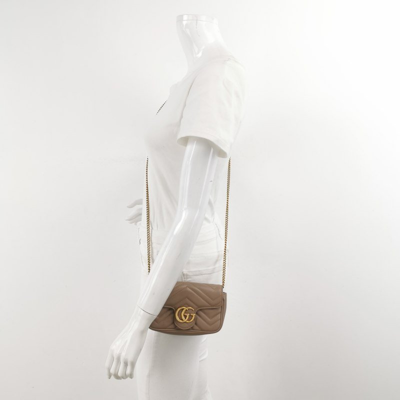 Gucci GG Marmont超迷你牛皮V紋絎縫雙G標誌口蓋包斜背包單肩包-1