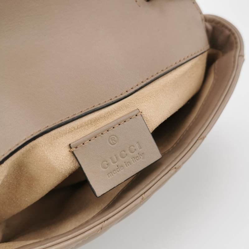 Gucci GG Marmont超迷你牛皮V紋絎縫雙G標誌口蓋包斜背包單肩包-7