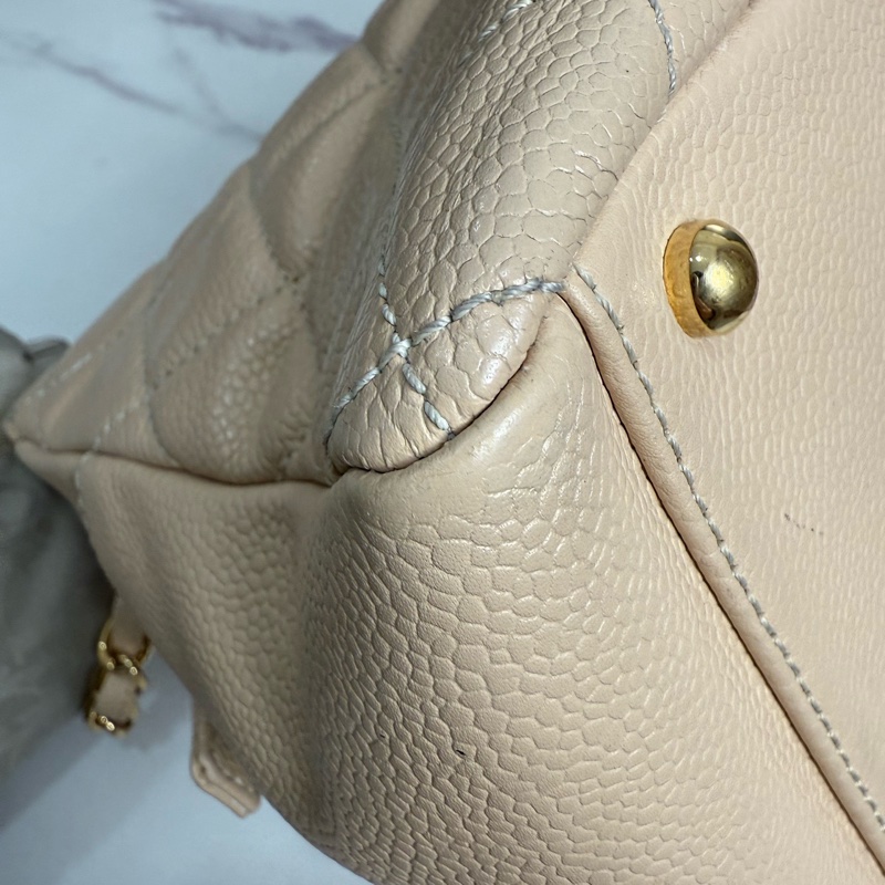 Chanel香奈兒14開奶茶色金色五金荔枝紋牛皮GSP手提單肩斜挎包，尺寸24.5×18cm 附件：卡-2