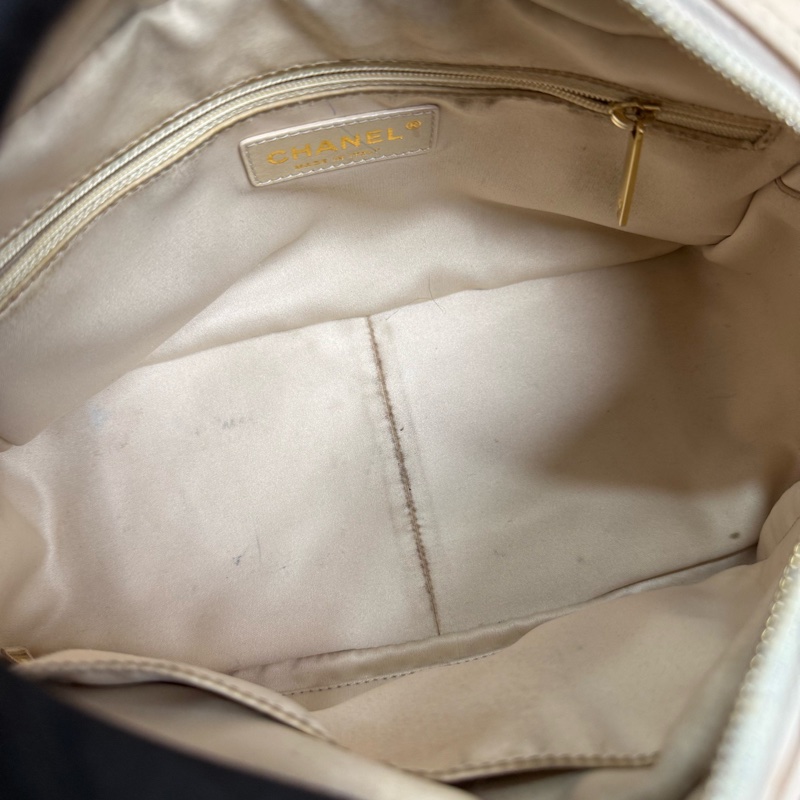 Chanel香奈兒14開奶茶色金色五金荔枝紋牛皮GSP手提單肩斜挎包，尺寸24.5×18cm 附件：卡-9