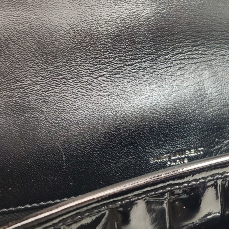 Saint Laurent Niki小號漆皮鱷魚紋YSL標誌肩包-9