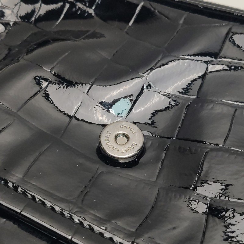 Saint Laurent Niki小號漆皮鱷魚紋YSL標誌肩包-15