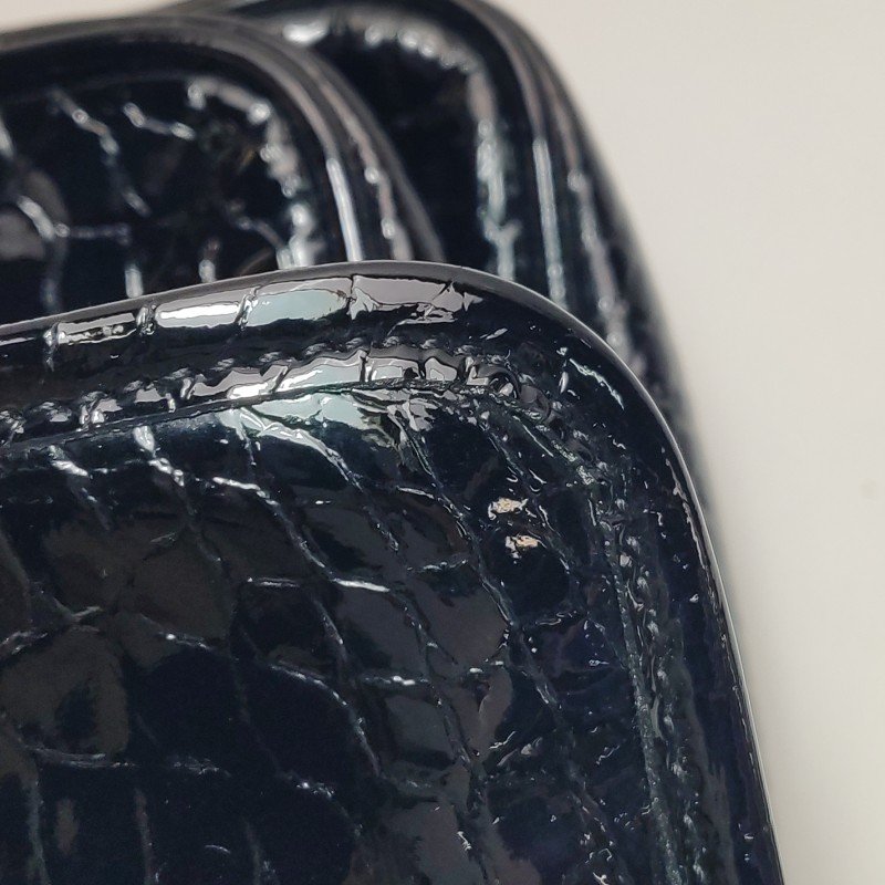 Saint Laurent Niki小號漆皮鱷魚紋YSL標誌肩包-21