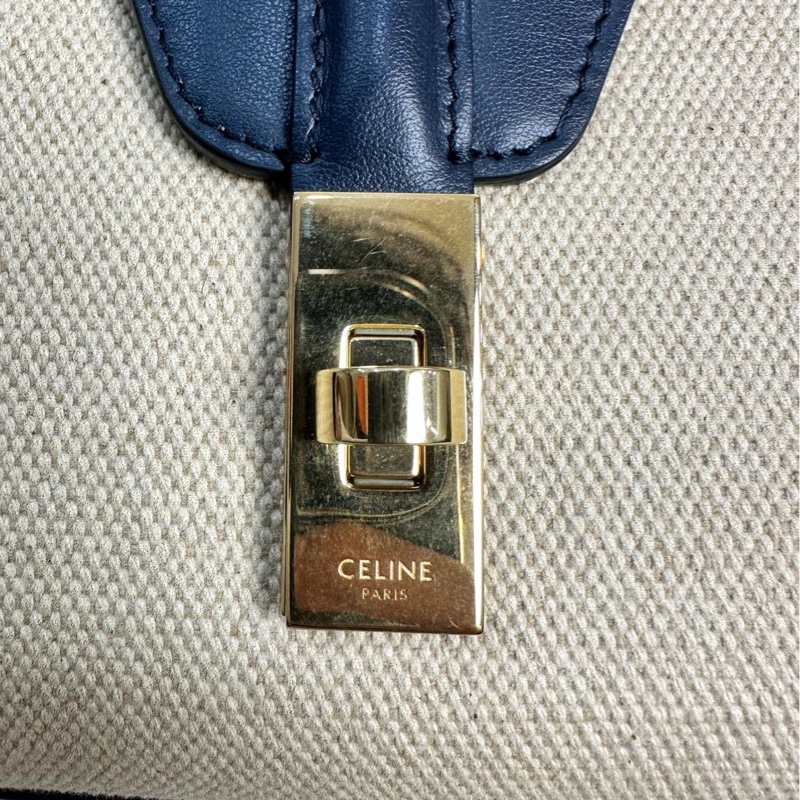 99新 CELINE賽琳，soft 16 香草色/海軍藍拼色設計，翻蓋開合小牛皮拼帆布斜挎單肩包，尺寸:25x17x8 中號-7